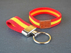 Pack de pulsera y llavero con colores de bandera de España